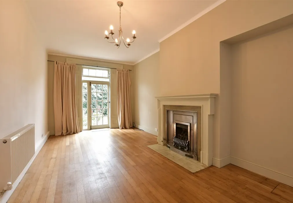 Lounge/ Dining Room - Palmers Hill, Epping, Essex - Wards of Kent
