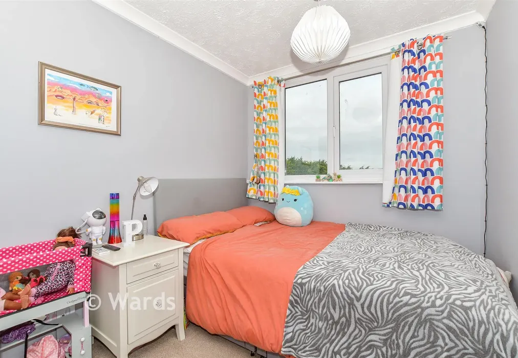 Bedroom 2 - Prior Road, Greatstone, New Romney, Kent - Wards of Kent