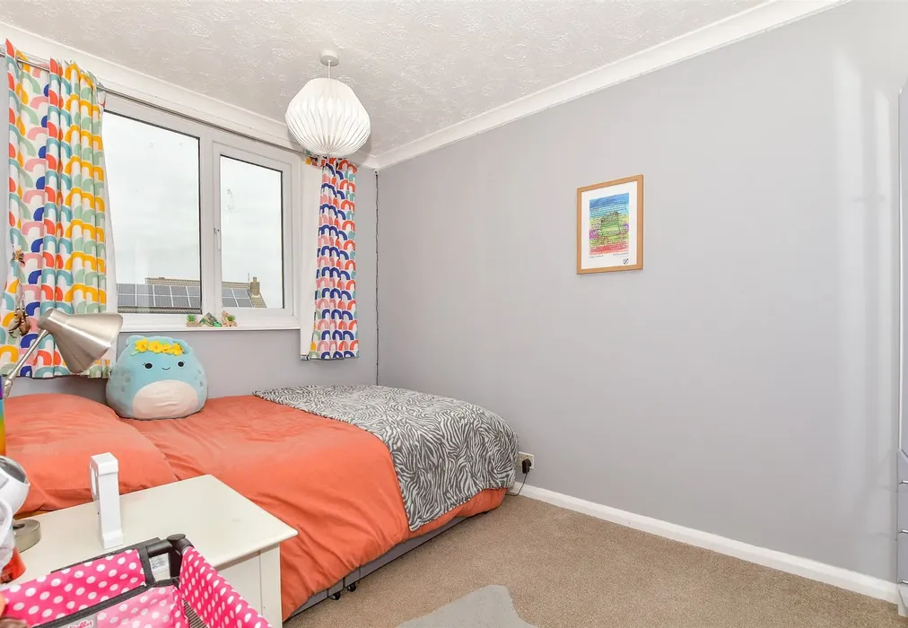 Bedroom 2 - Prior Road, Greatstone, New Romney, Kent - Wards of Kent