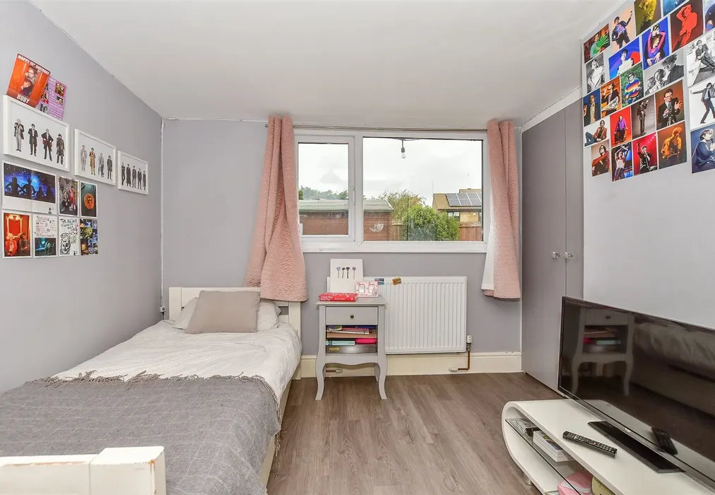 Bedroom 3 - Prior Road, Greatstone, New Romney, Kent - Wards of Kent