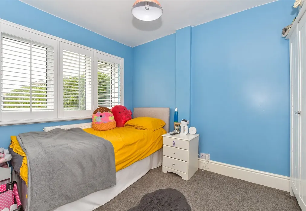 Bedroom 4 - Prior Road, Greatstone, New Romney, Kent - Wards of Kent