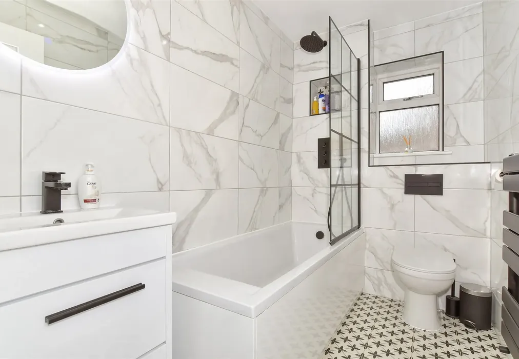 Bathroom - Christie Close, Walderslade, Chatham, Kent - Wards of Kent