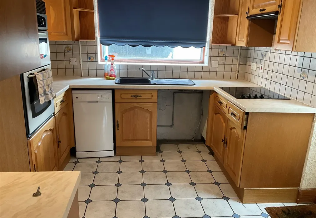Kitchen - Bridge Road, Erith, Kent - Wards of Kent