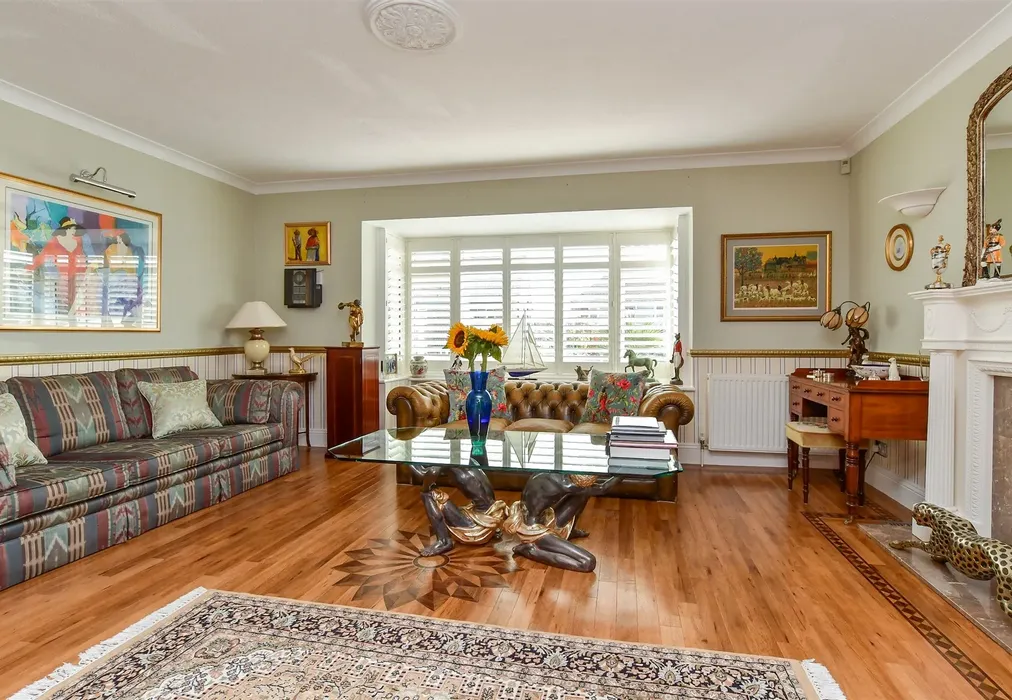 Lounge - Brangwyn Drive, Brighton, East Sussex - Wards of Kent
