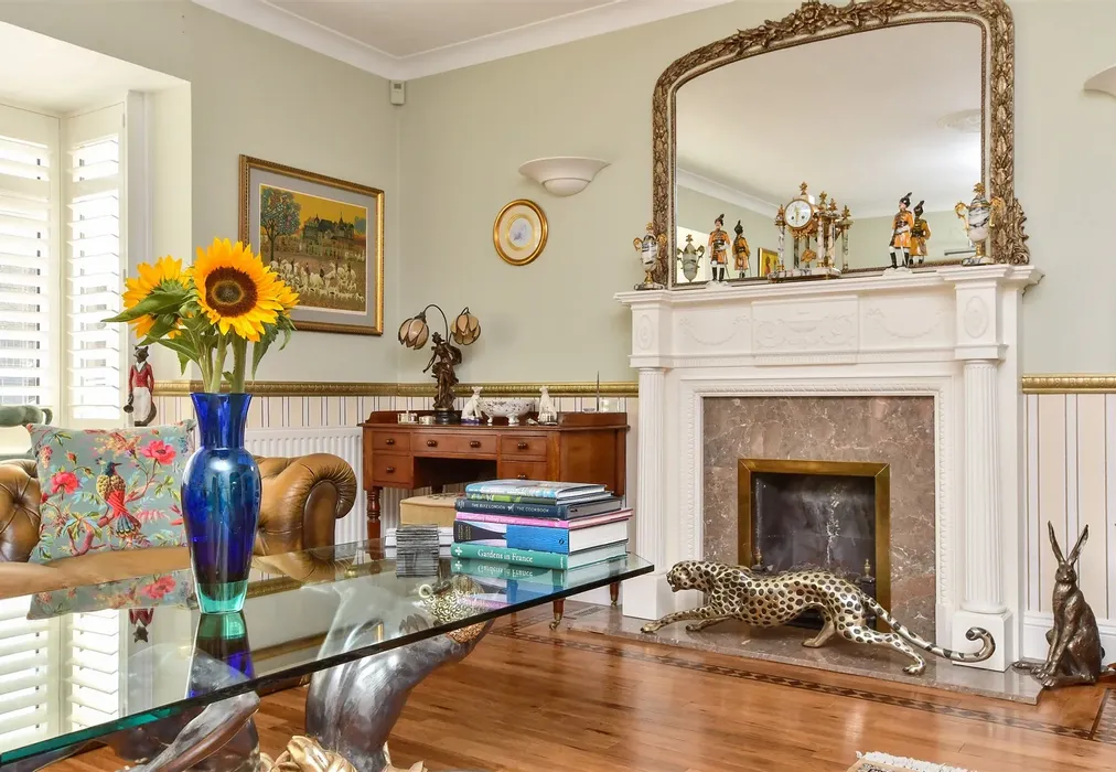 Internal Lifestyle Photograph - Brangwyn Drive, Brighton, East Sussex - Wards of Kent