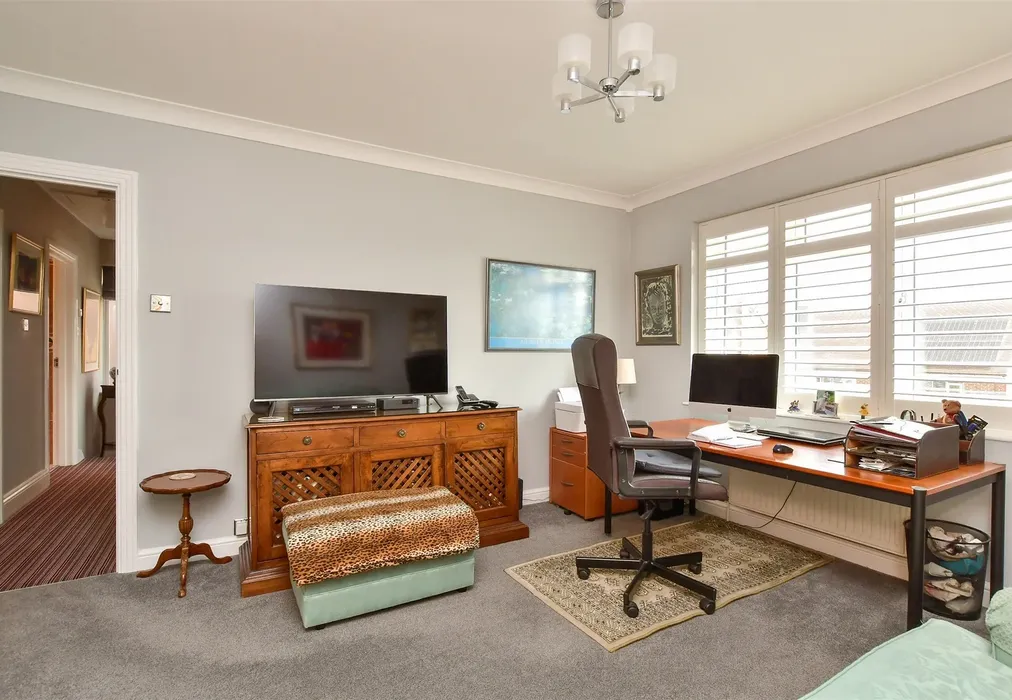 Bedroom 2 - Brangwyn Drive, Brighton, East Sussex - Wards of Kent