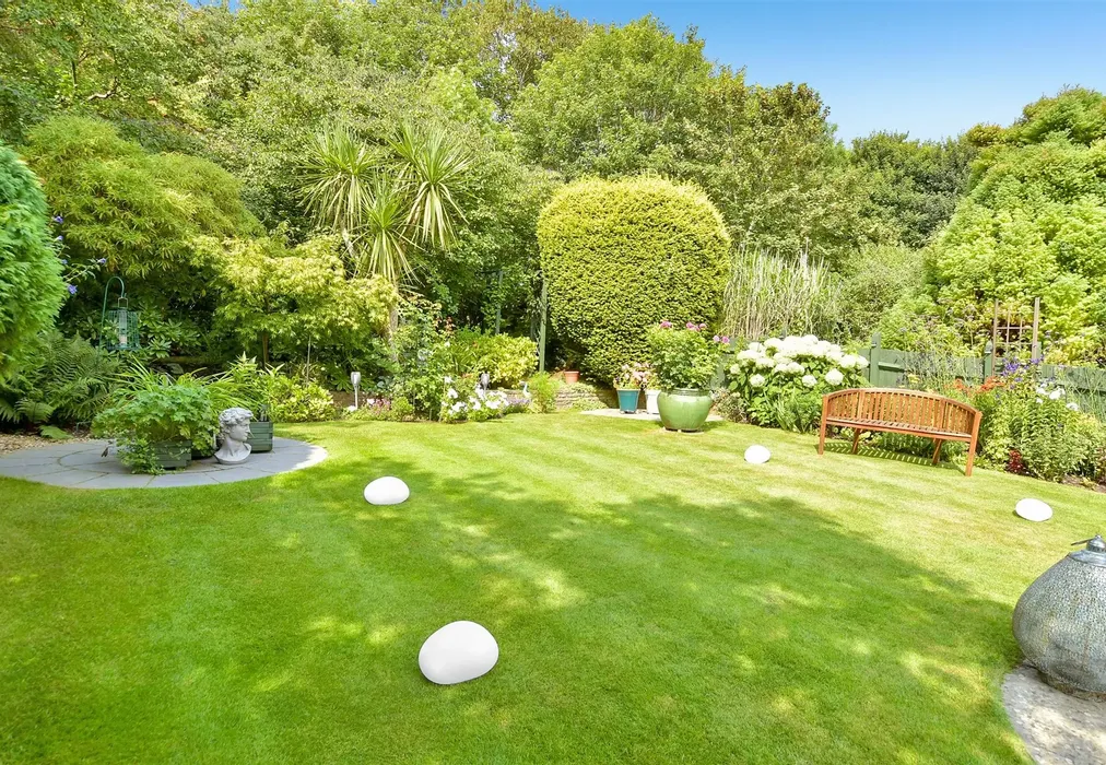 Rear Garden - Brangwyn Drive, Brighton, East Sussex - Wards of Kent