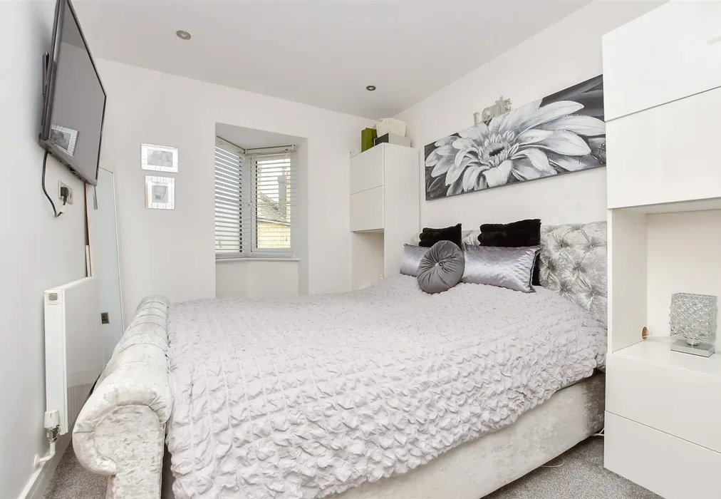 Bedroom 1 - Grange Road, Ramsgate, Kent - Wards of Kent