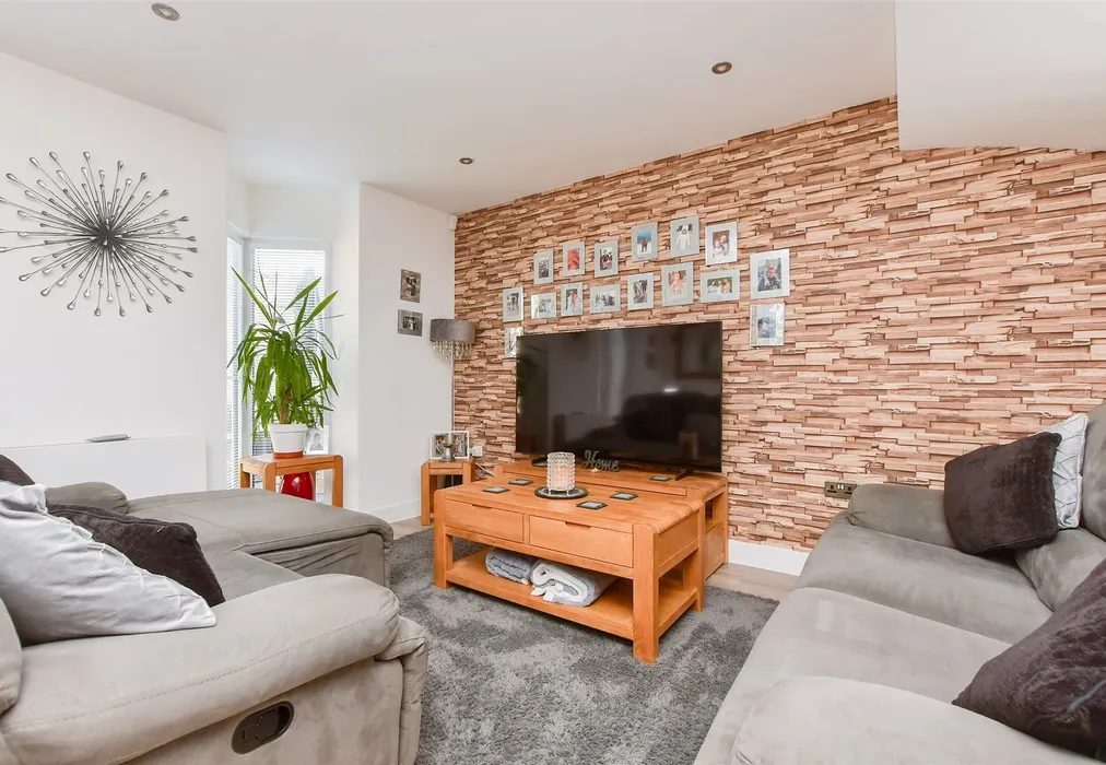 Lounge/Diner - Grange Road, Ramsgate, Kent - Wards of Kent