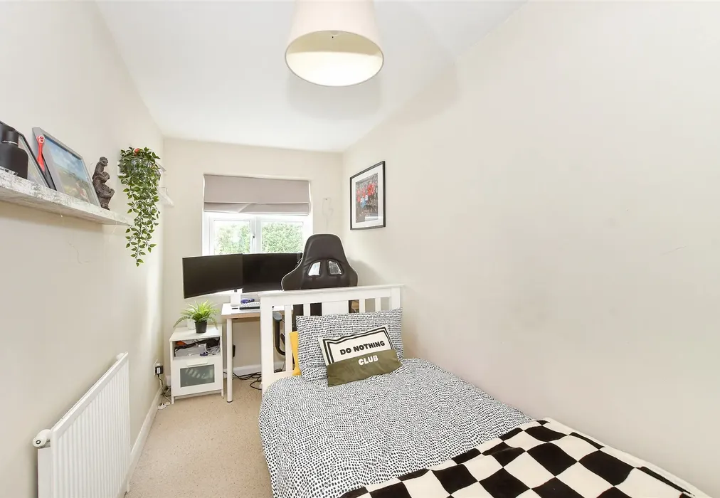 Bedroom 4 - Five Ash Down, Uckfield, East Sussex - Wards of Kent