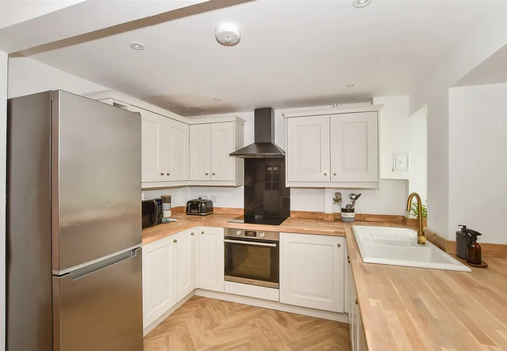 Kitchen - Five Ash Down, Uckfield, East Sussex - Wards of Kent