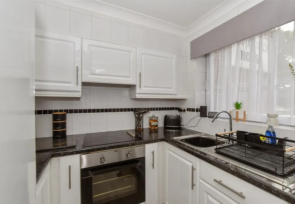 Kitchen - Hunting Gate, Birchington, Kent - Wards of Kent