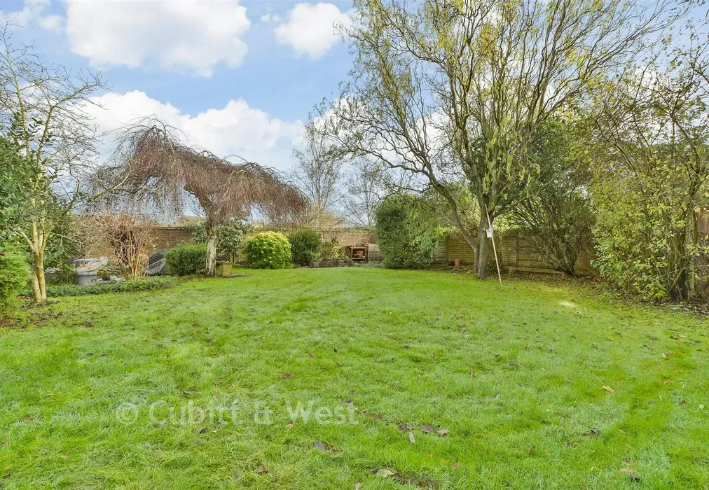 Rear Garden - Newdigate Road, Beare Green, Dorking, Surrey - Wards of Kent