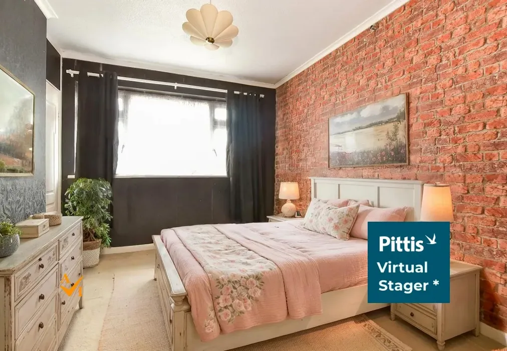 Bedroom 1 (Farmhouse style) - Wellington Road, Ryde, Isle of Wight - Wards of Kent