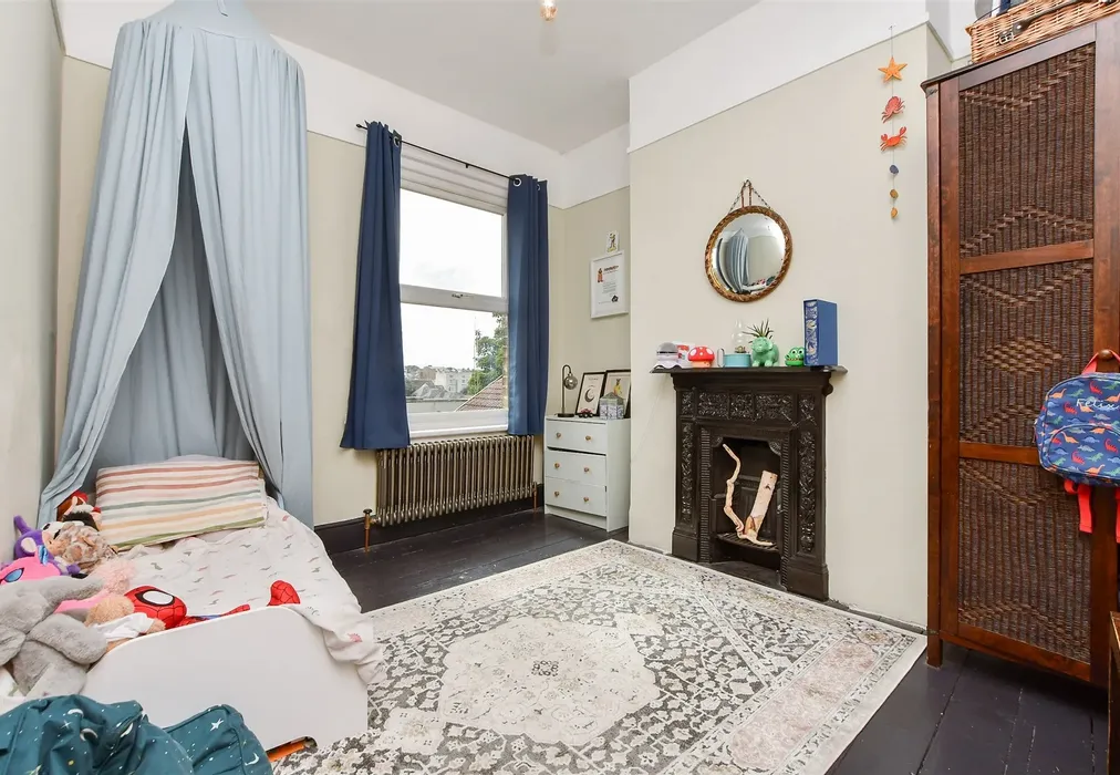 Bedroom 2 - Dane Hill Row, Margate, Kent - Wards of Kent