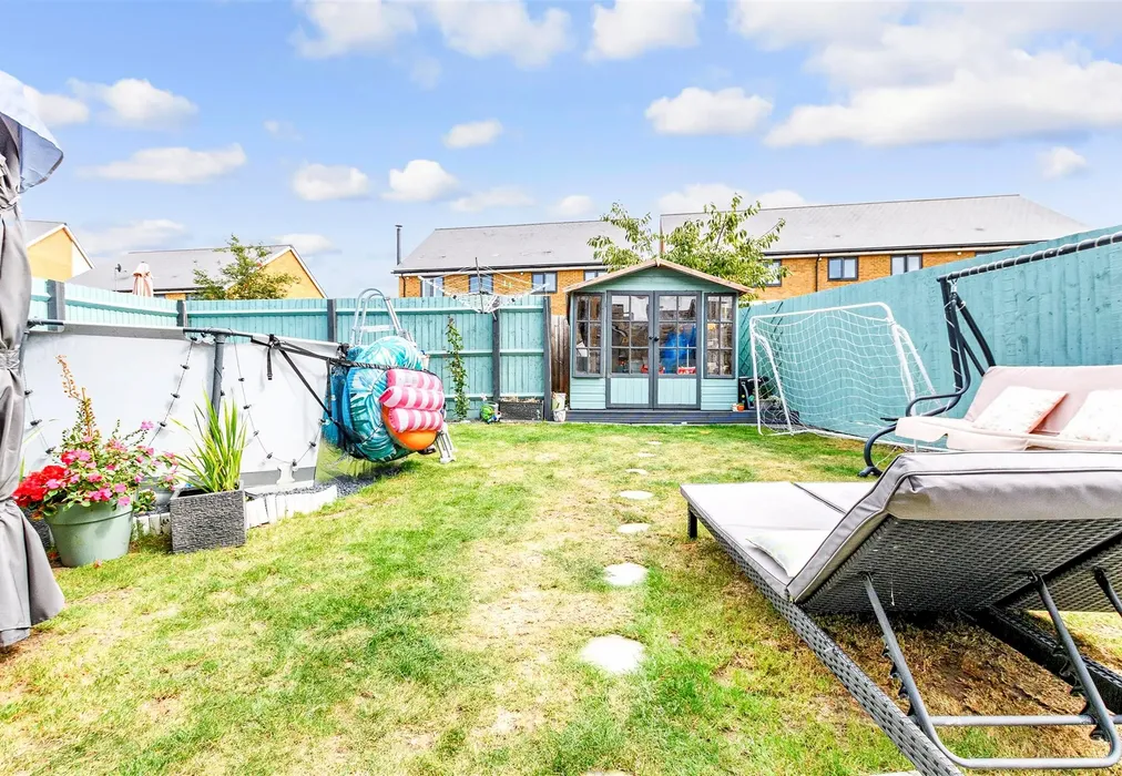 Rear Garden - Paris Drive, Gravesend, Kent - Wards of Kent