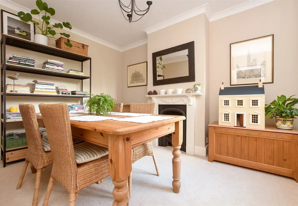Dining Room - Buckingham Road, Holmwood, Dorking, Surrey - Wards of Kent