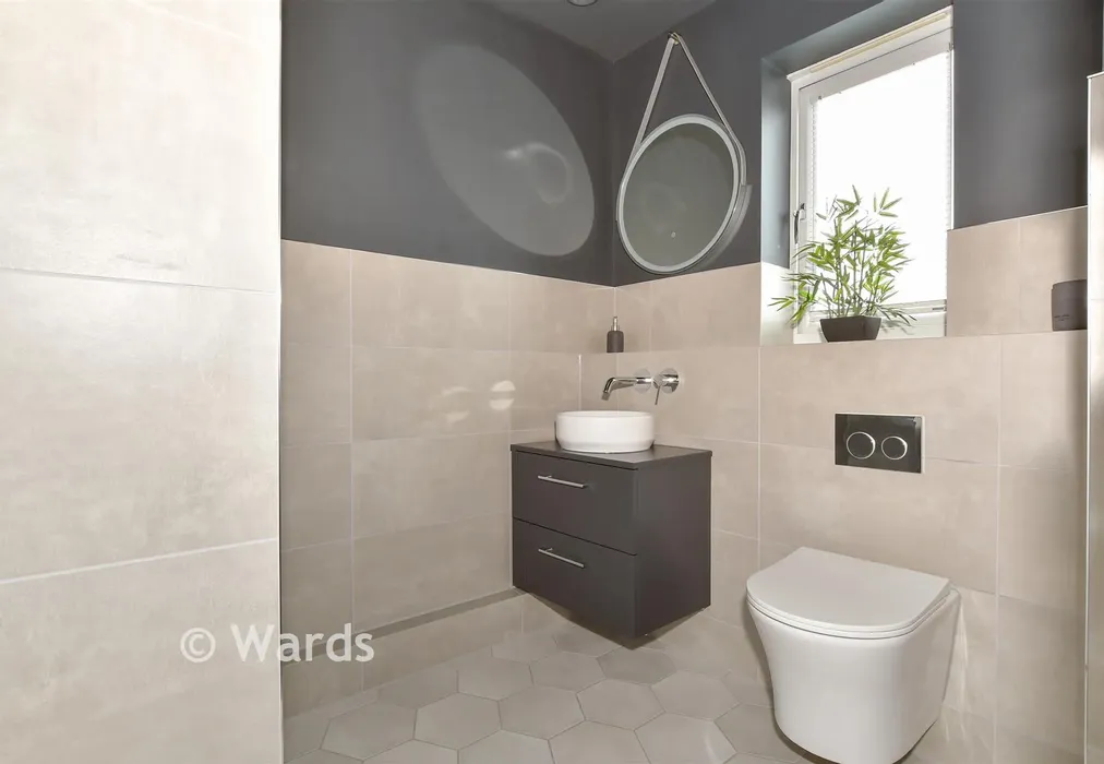 En-Suite Shower Room - Britannia Road, High Halstow, Rochester, Kent - Wards of Kent
