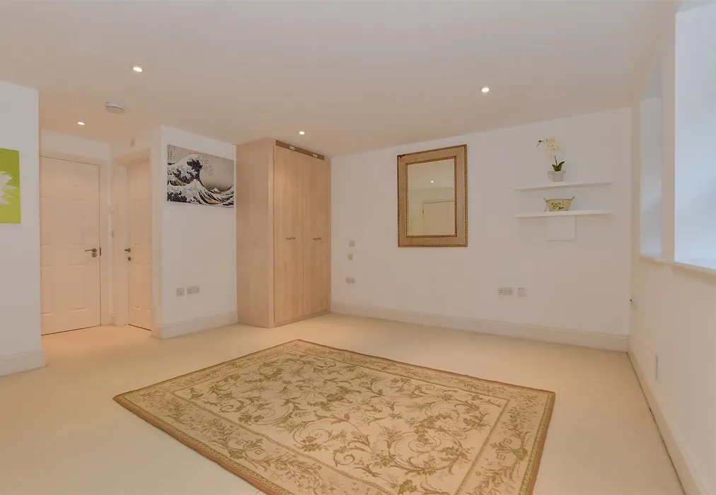 Bed 3.1 - Nevill Park, Tunbridge Wells, Kent - Wards of Kent