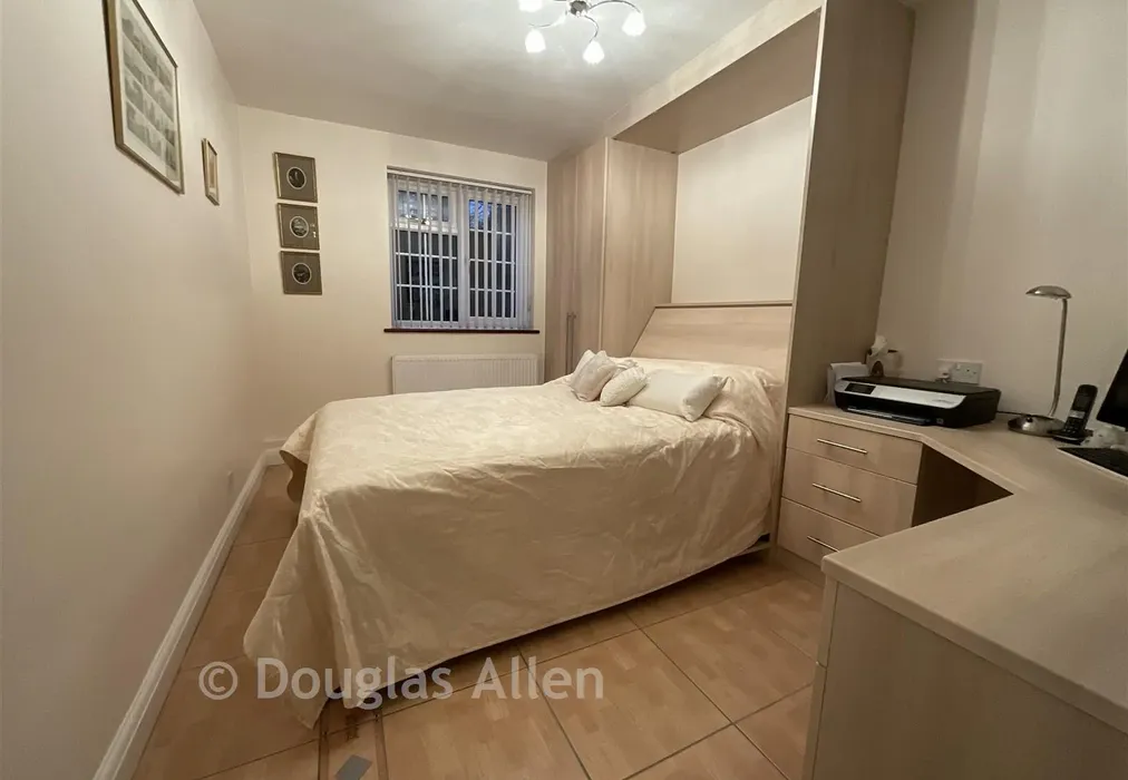Bedroom 2 - Buckingham Close, Emerson Park, Essex - Wards of Kent