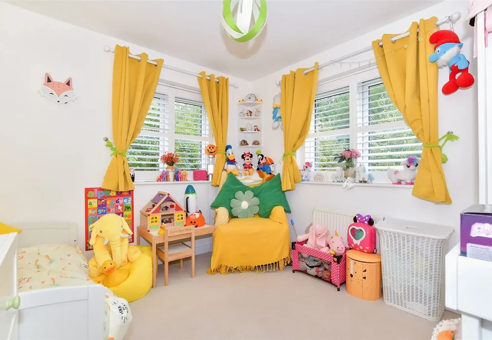 Bedroom 2 - Batten Walk, Maidstone, Kent - Wards of Kent