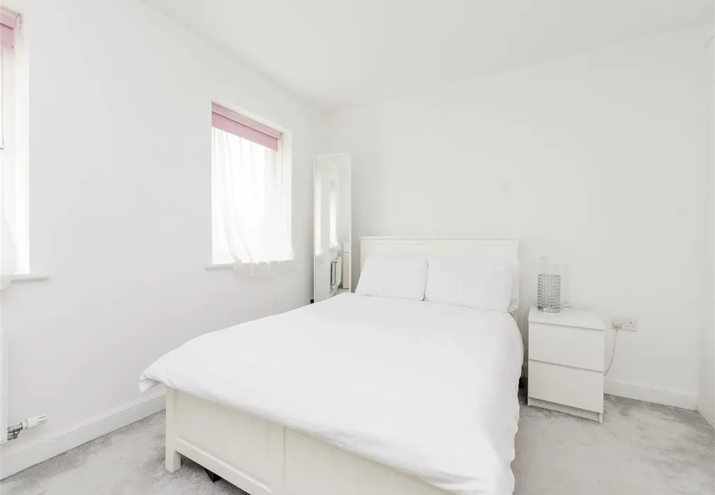 Bedroom 2 - Central Road, Dartford, Kent - Wards of Kent