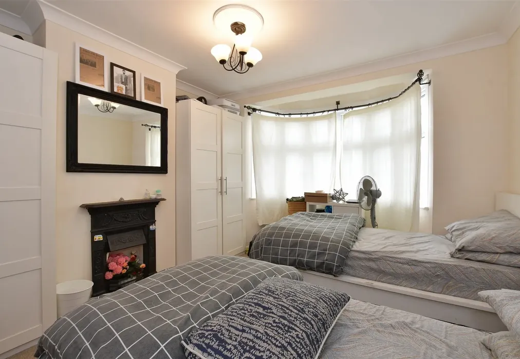 Bedroom 1 - Edison Avenue, Hornchurch, Essex - Wards of Kent