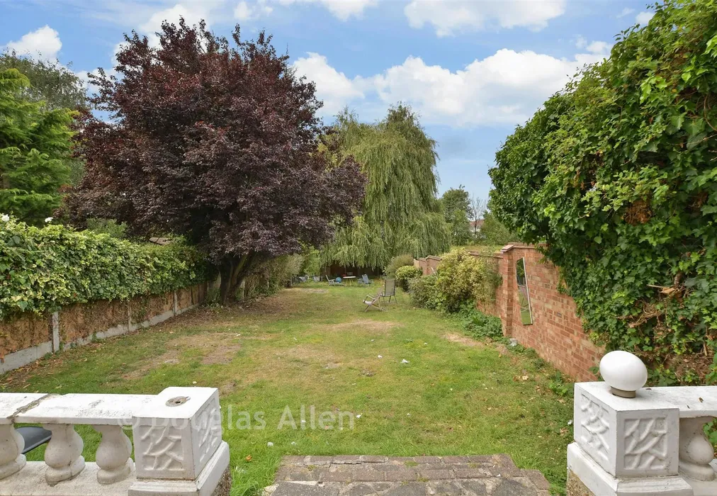 Rear Garden - Edison Avenue, Hornchurch, Essex - Wards of Kent