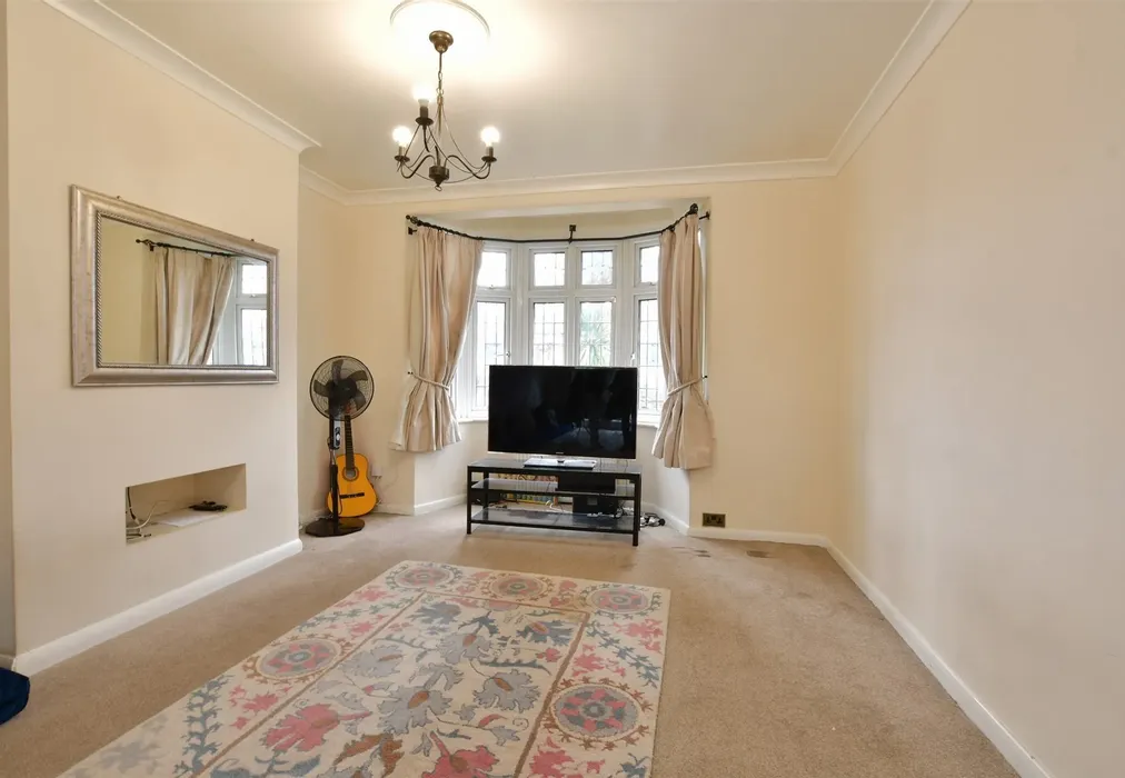 Lounge/Dining Room - Edison Avenue, Hornchurch, Essex - Wards of Kent