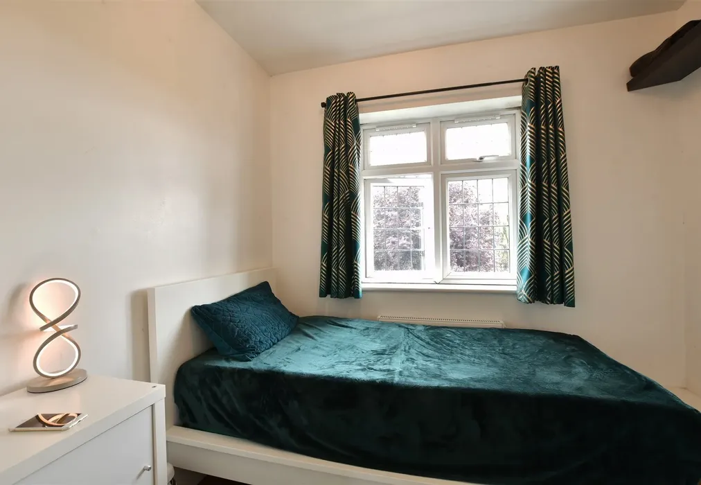 Bedroom 4 - Edison Avenue, Hornchurch, Essex - Wards of Kent