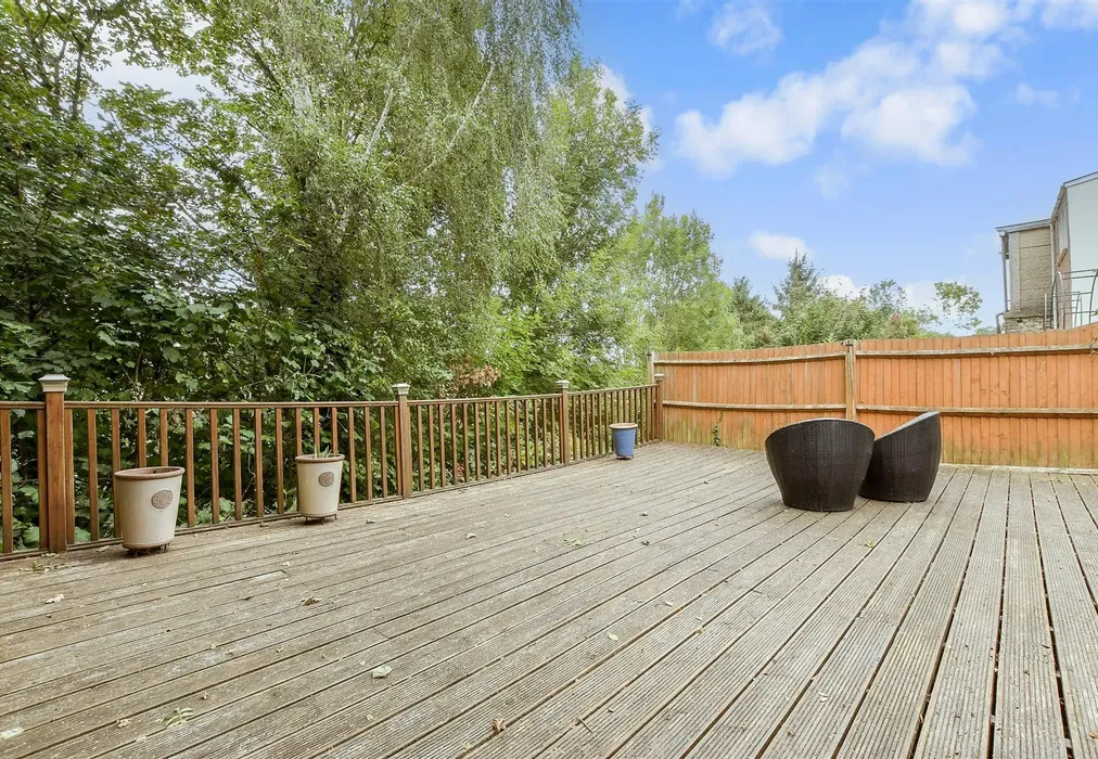 Patio / Decking - Northwood Avenue, Purley, Surrey - Wards of Kent