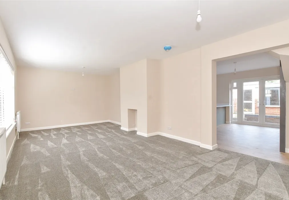 Lounge - Great Copse Drive, Havant, Hampshire - Wards of Kent