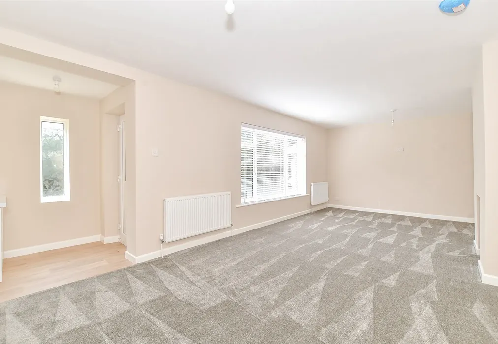 Lounge - Great Copse Drive, Havant, Hampshire - Wards of Kent