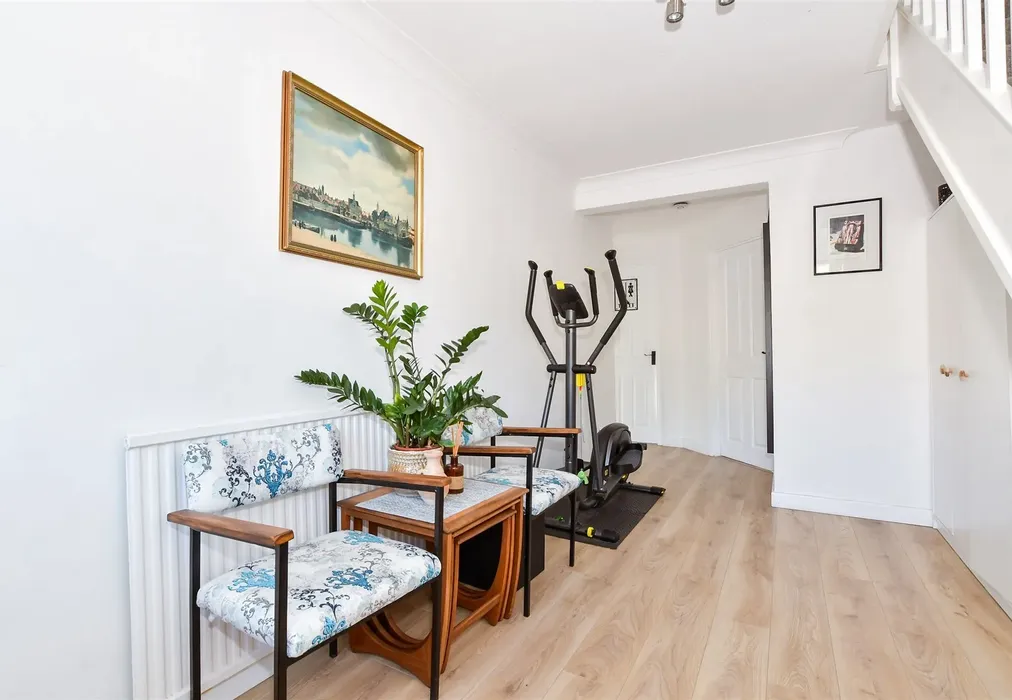 Entrance Hall - Becksbourne Close, Penenden Heath, Maidstone, Kent - Wards of Kent