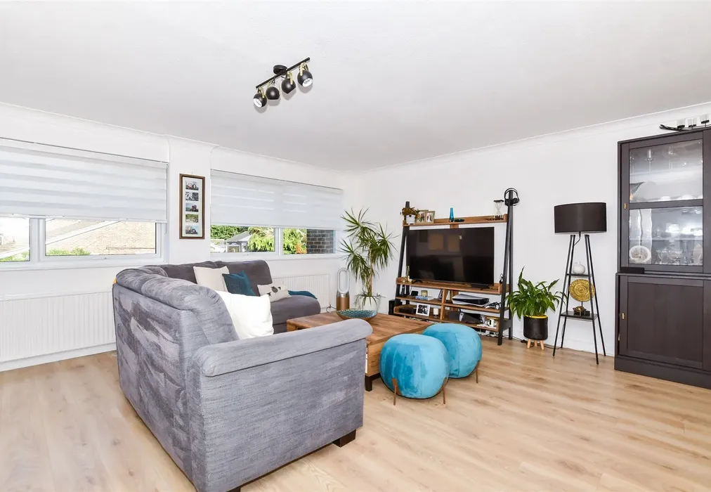 Lounge/Diner - Becksbourne Close, Penenden Heath, Maidstone, Kent - Wards of Kent