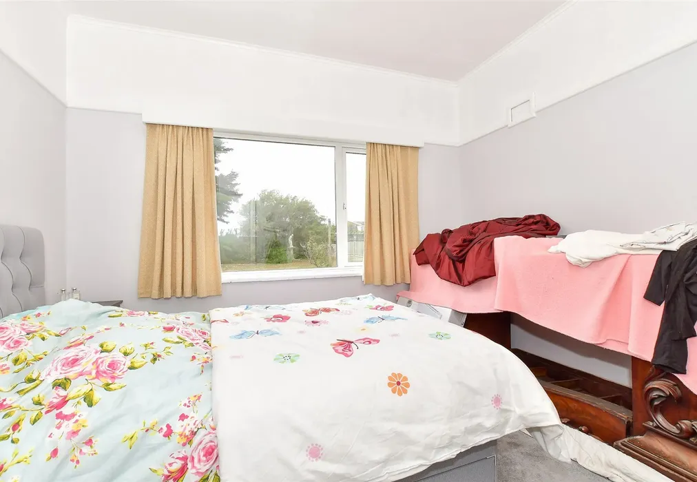 Bedroom 1 - Coast Drive, Lydd-On-Sea, Romney Marsh, Kent - Wards of Kent