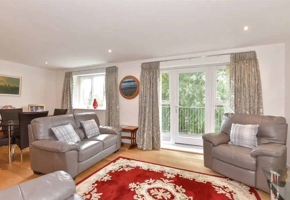 Lounge/Diner - Westwood Drive, Canterbury, Kent - Wards of Kent
