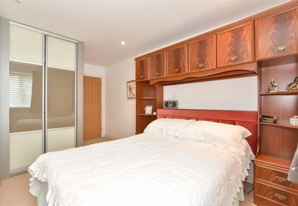 Bedroom 1 - Westwood Drive, Canterbury, Kent - Wards of Kent