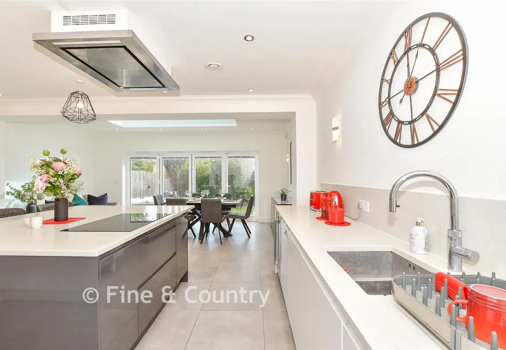 Kitchen/Dining Room - St. John's Road, Tunbridge Wells, Kent - Wards of Kent