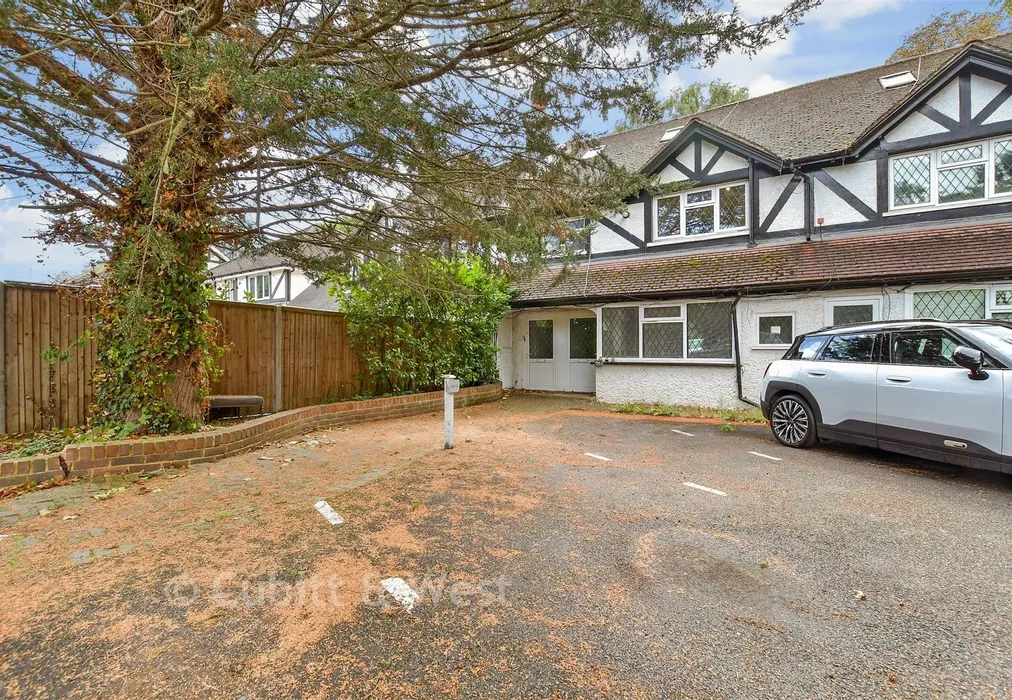 Driveway/Parking - Foxley Lane, Purley, Surrey - Wards of Kent