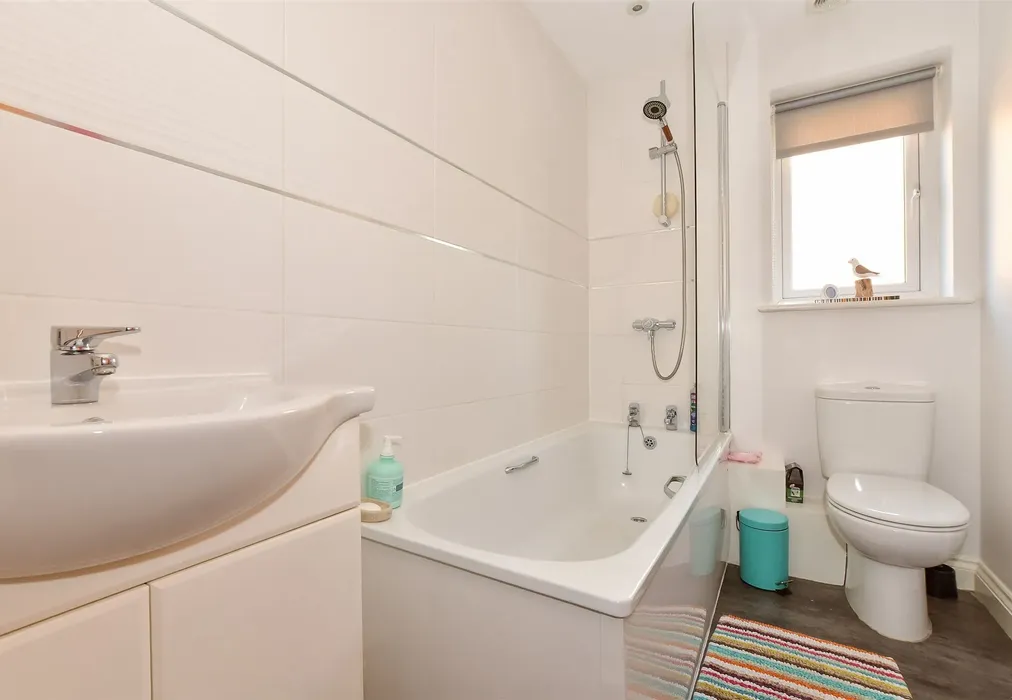 Bathroom - Hooke Close, Freshwater, Isle of Wight - Wards of Kent