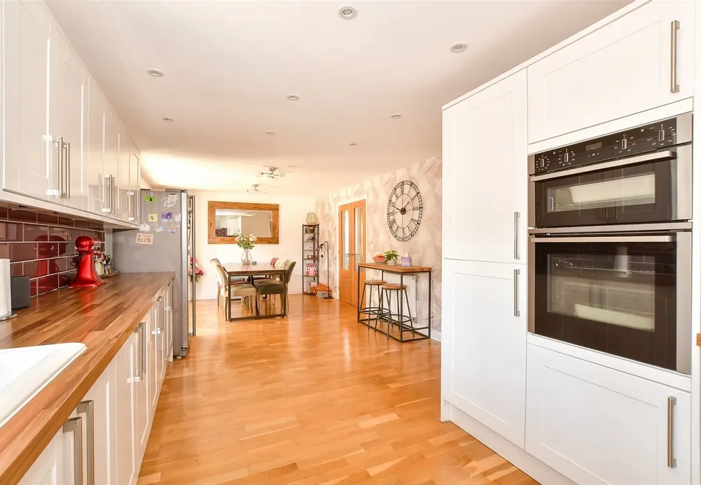 Kitchen/Dining Room - Hooke Close, Freshwater, Isle of Wight - Wards of Kent