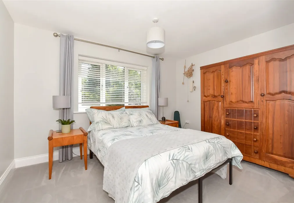 Bedroom 2 - The Street, Adisham, Canterbury, Kent - Wards of Kent
