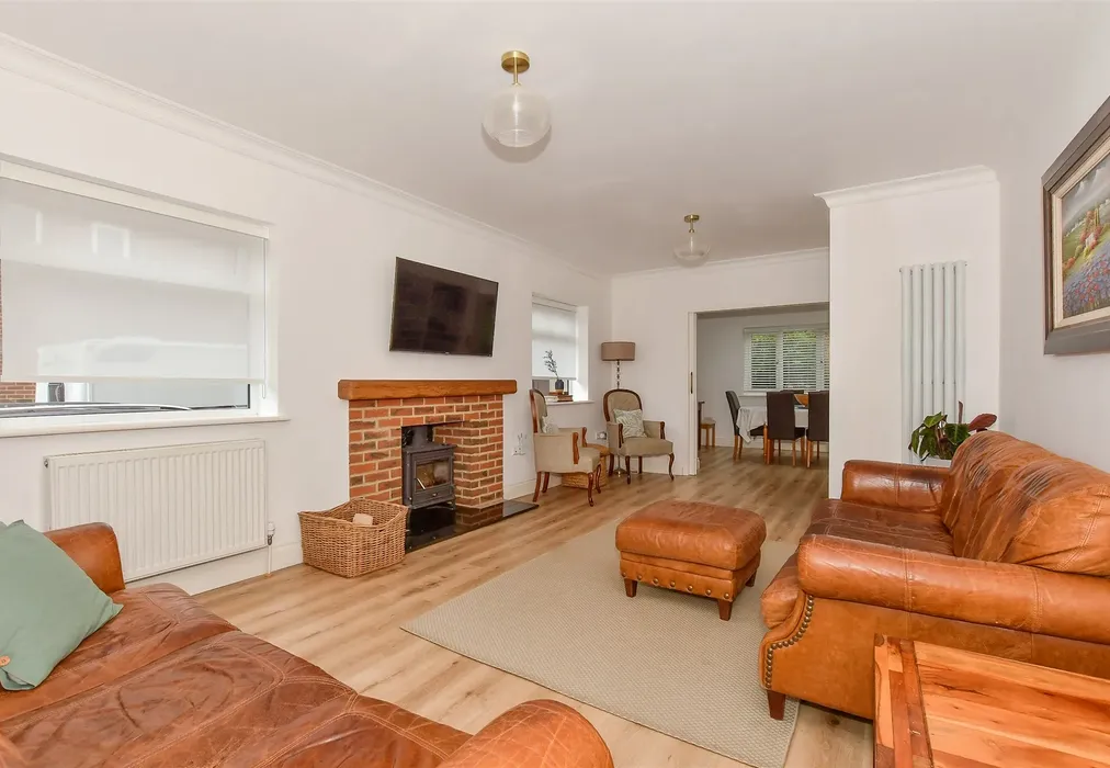 Lounge - The Street, Adisham, Canterbury, Kent - Wards of Kent