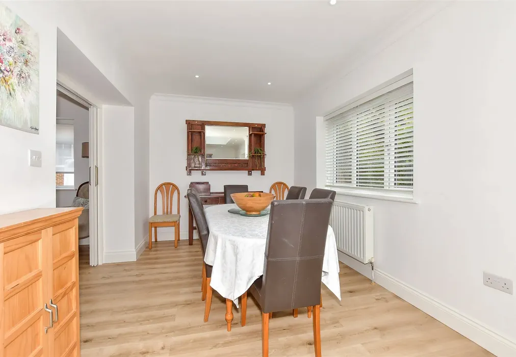 Dining Area - The Street, Adisham, Canterbury, Kent - Wards of Kent