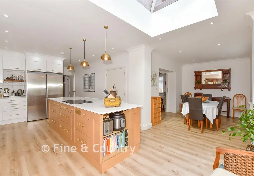 Kitchen - The Street, Adisham, Canterbury, Kent - Wards of Kent