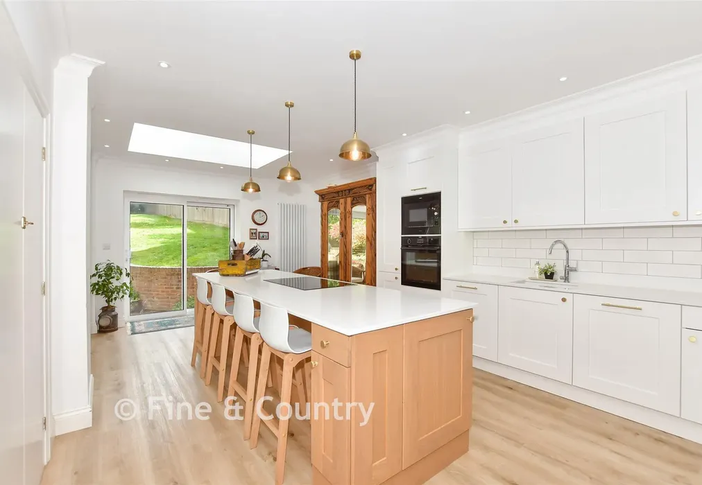 Kitchen - The Street, Adisham, Canterbury, Kent - Wards of Kent