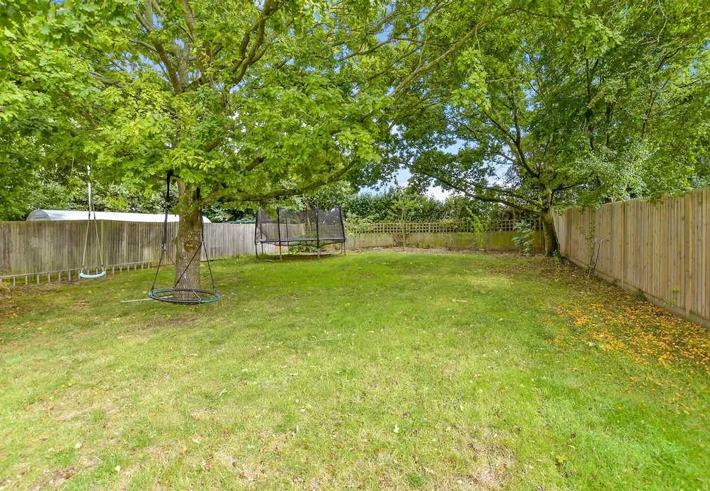 Rear Garden - The Street, Adisham, Canterbury, Kent - Wards of Kent
