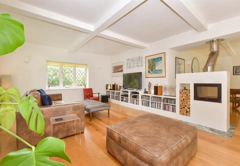 Sitting Room - Calleywell Lane, Aldington, Ashford, Kent - Wards of Kent