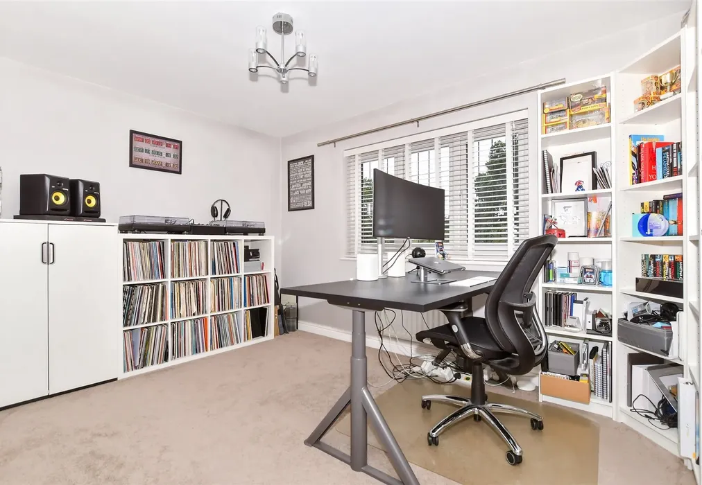 Bedroom 5 - Milner Road, Aylesford, Kent - Wards of Kent